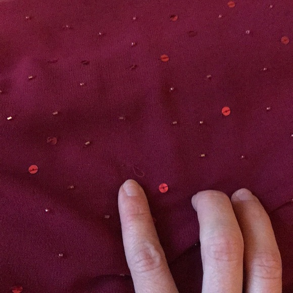 NWT. Burgundy formal gown maxi sequence - Picture 8 of 8